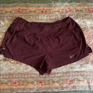 Nike|Women's Dri-Fit Maroon Athletic Shorts|Medium|EUC